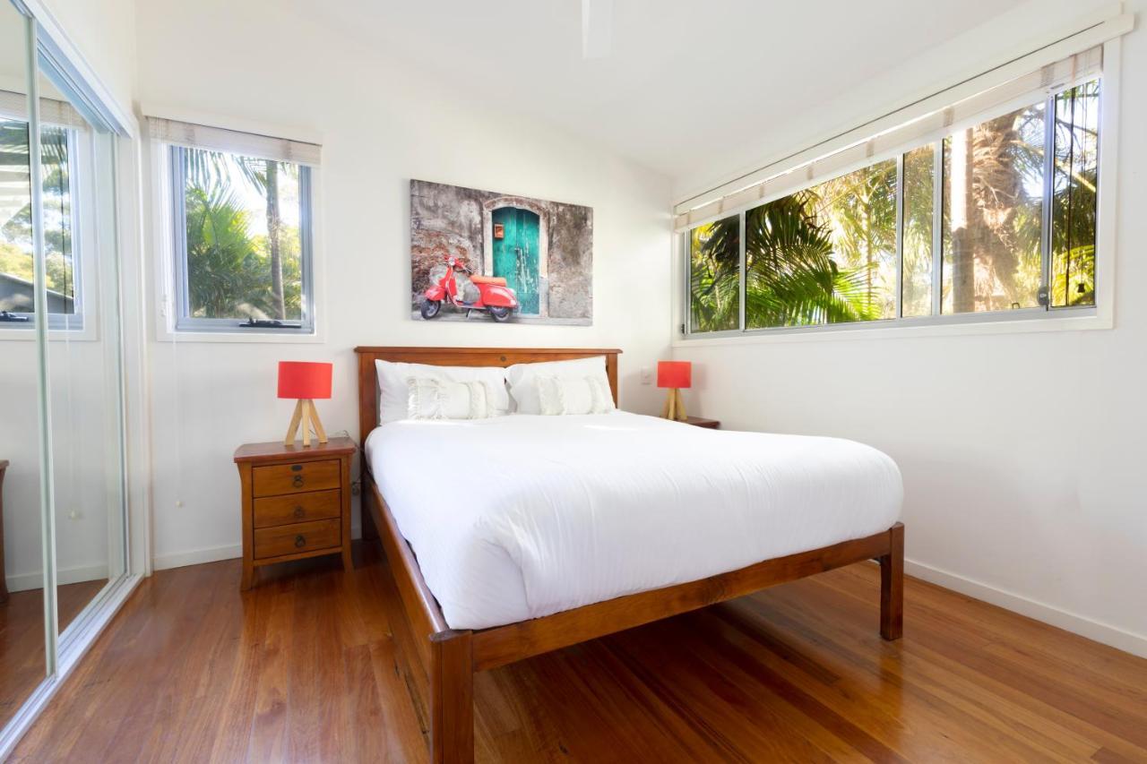 Mobys Beachside Retreat Blueys Beach Exterior photo
