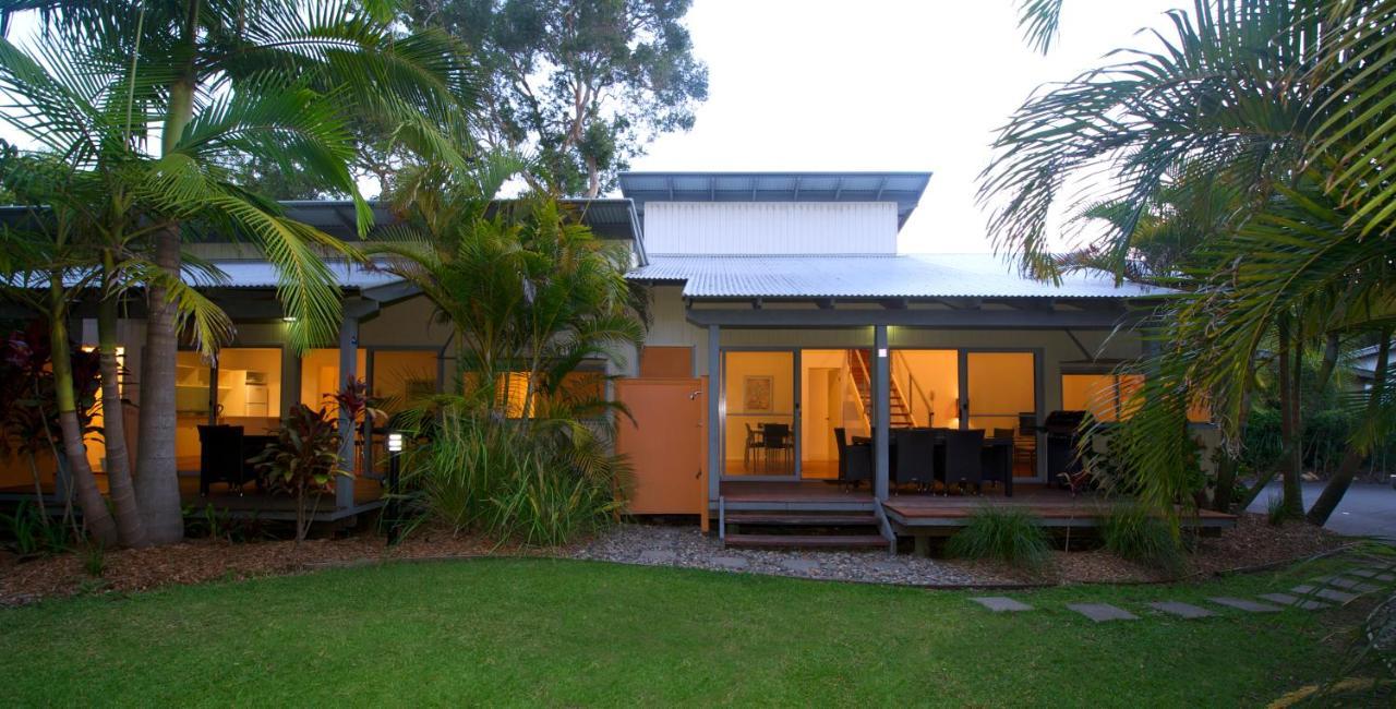 Mobys Beachside Retreat Blueys Beach Exterior photo
