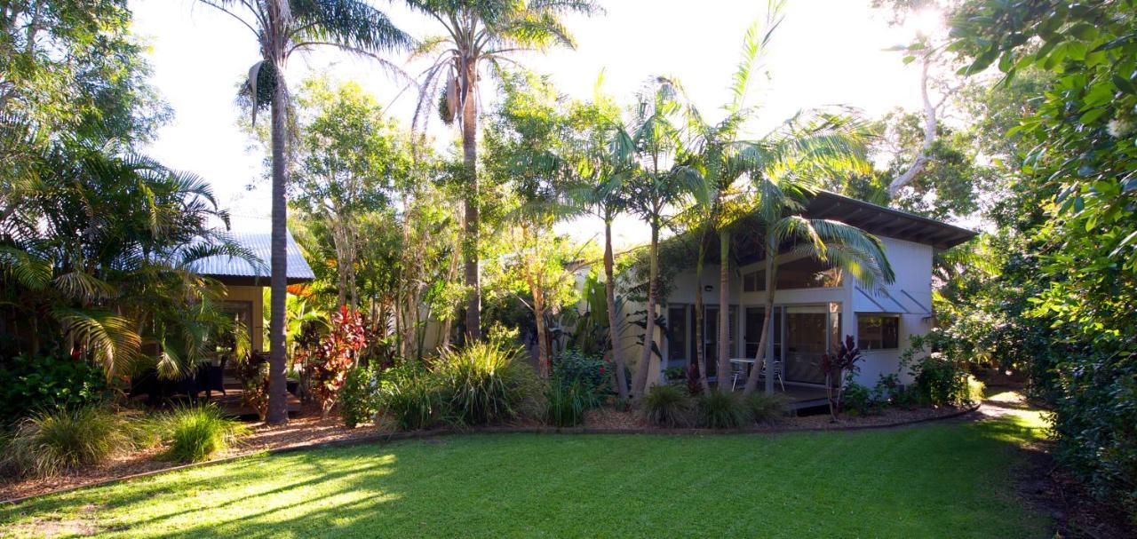Mobys Beachside Retreat Blueys Beach Exterior photo