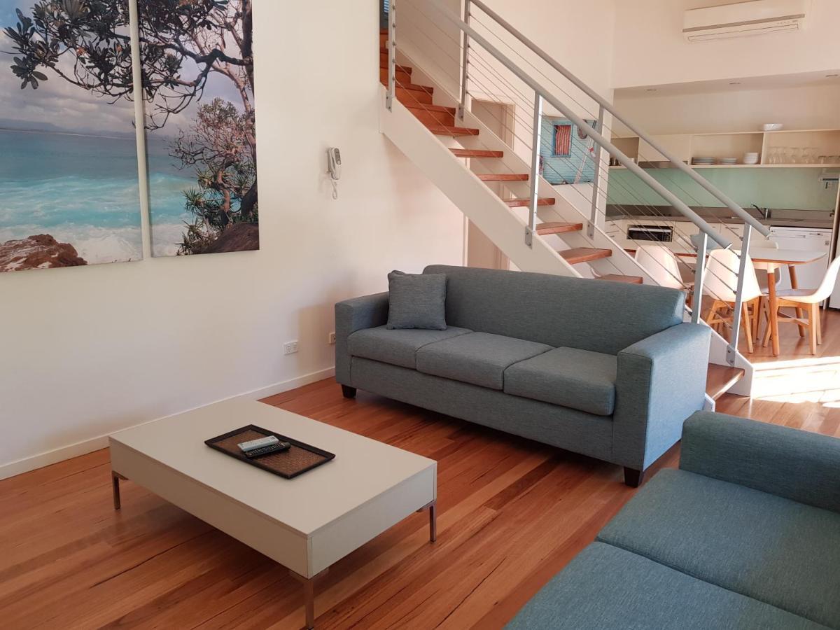 Mobys Beachside Retreat Blueys Beach Exterior photo